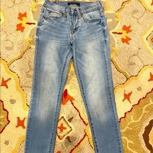 Aeropostale Girls Jegging Jeans Size 000 Short lighter denim color. Look new